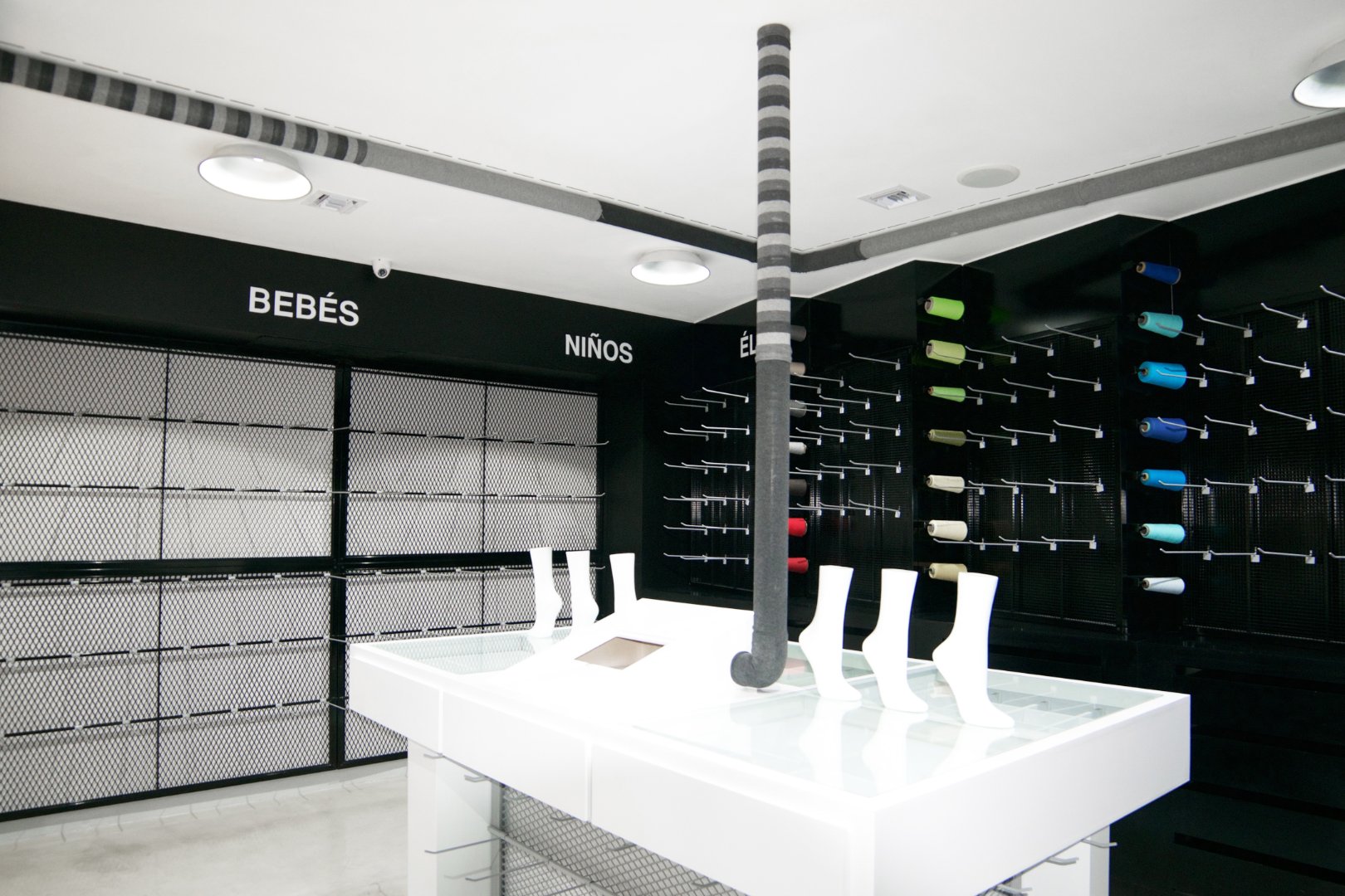 4Studio.com.ec | Medias Roland